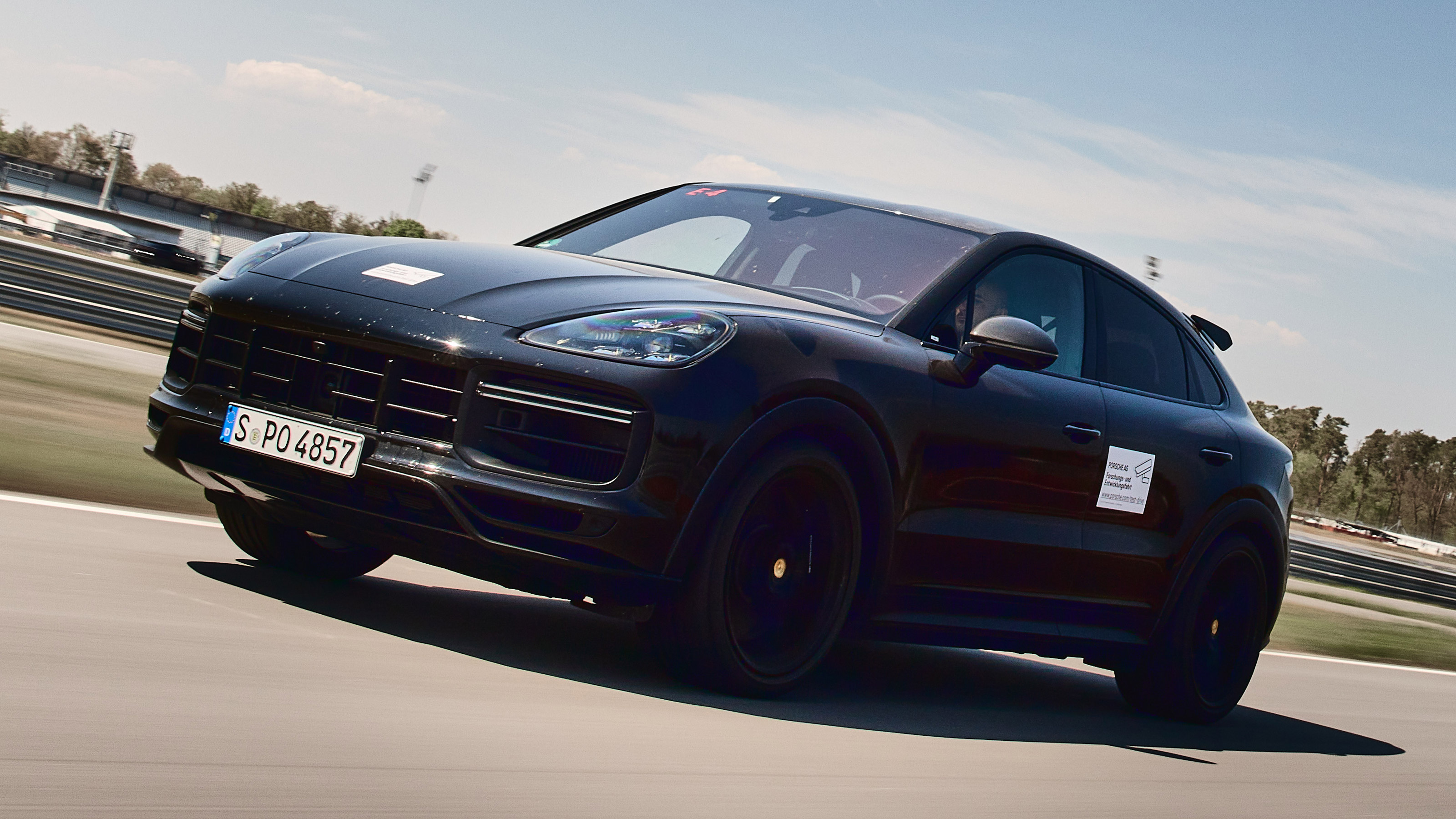 Porsche Cayenne Coupe prototype - front action