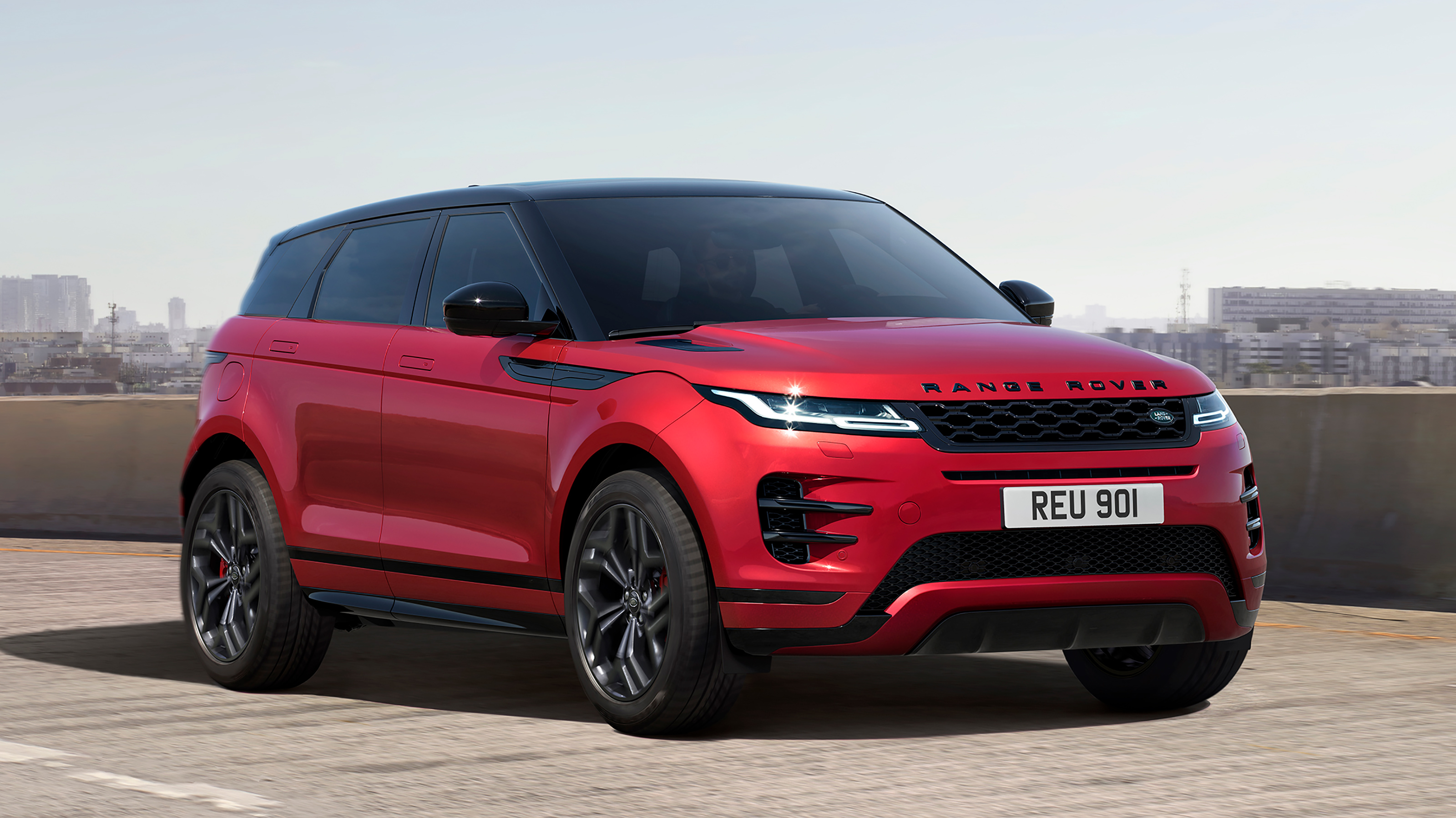Range Rover Evoque HST