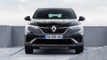 Renault Arkana - full front black static