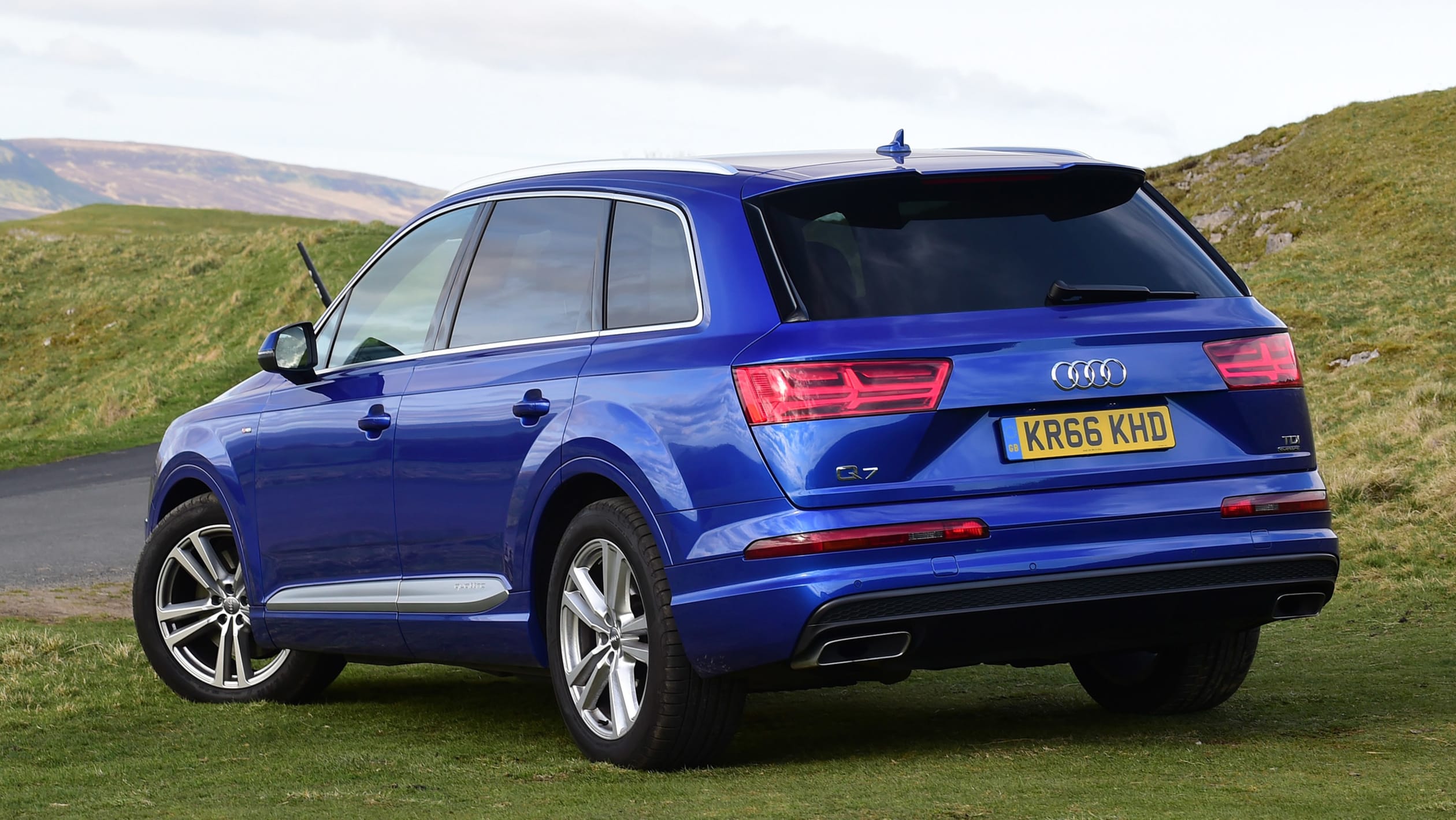 Used Audi Q7 - rear