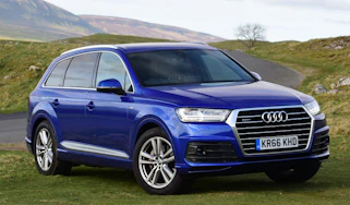 Used Audi Q7 - front