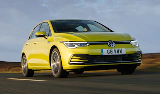 Volkswagen Golf eTSI drive - front