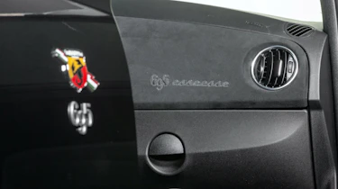 Abarth 695 Esseesse - interior