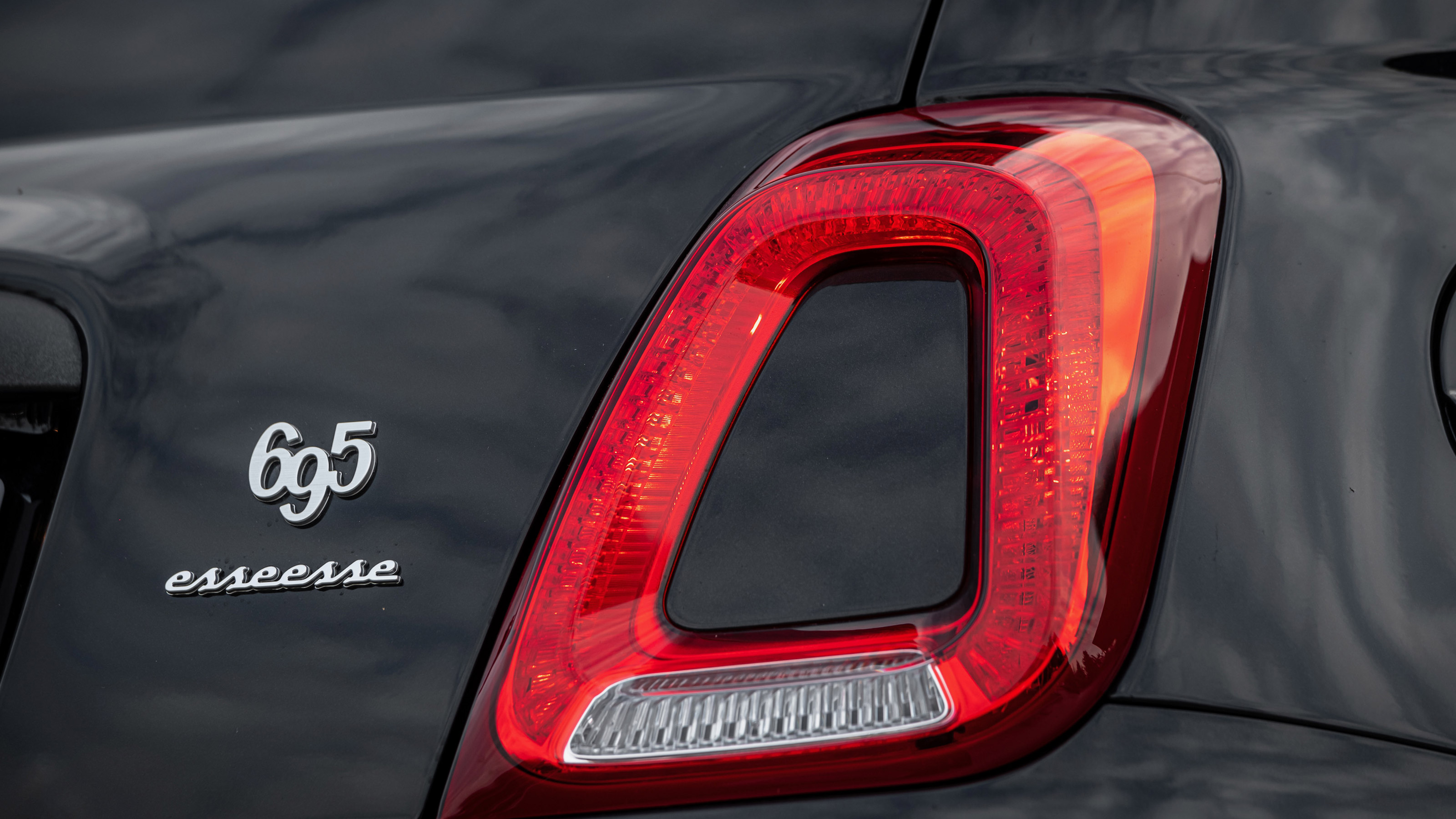Abarth 695 Esseesse - rear light