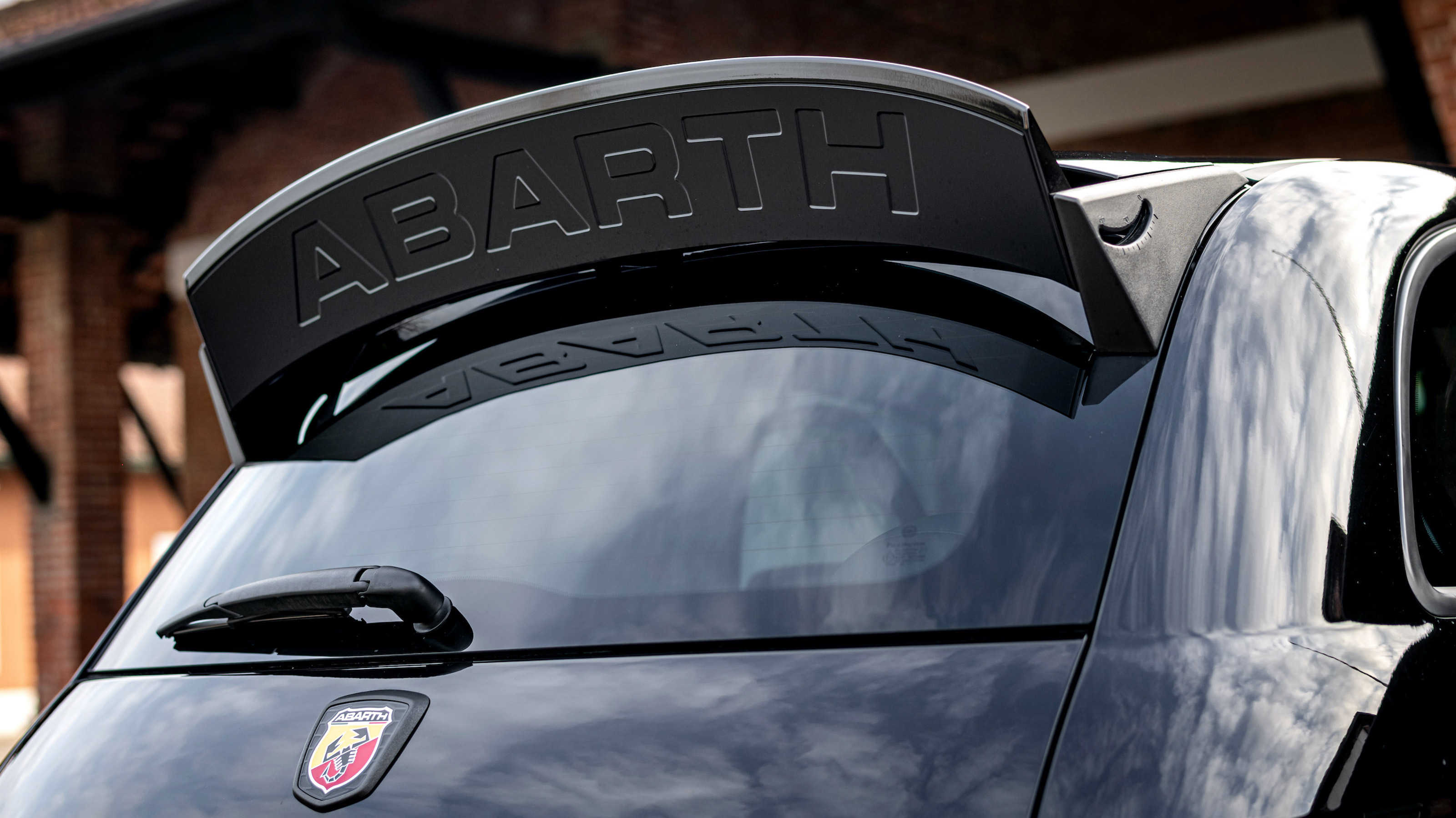 Abarth 695 Esseesse - rear wing