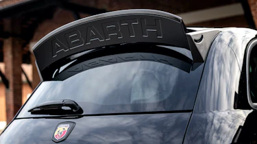 Abarth 695 Esseesse - rear wing