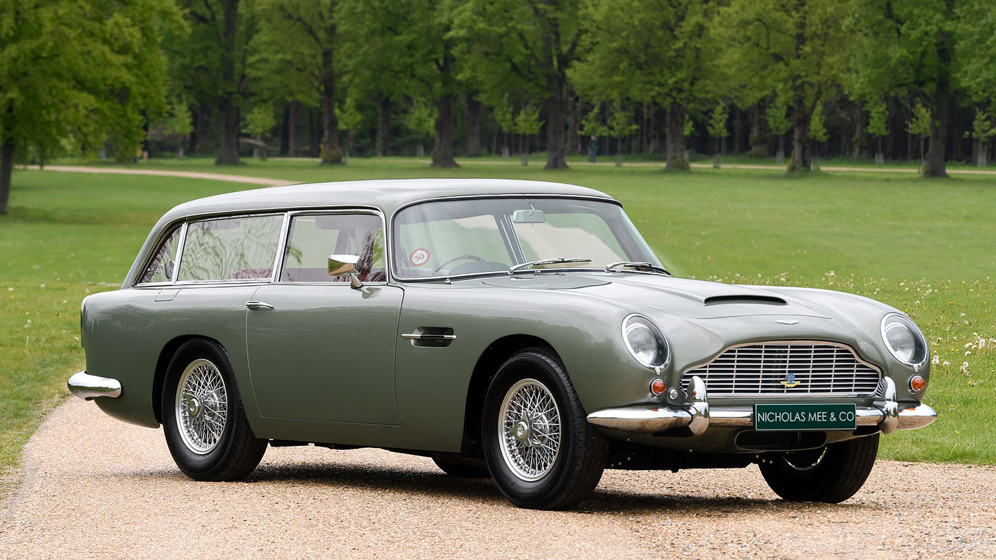 Aston Martin DB5 - Radford shooting brake 
