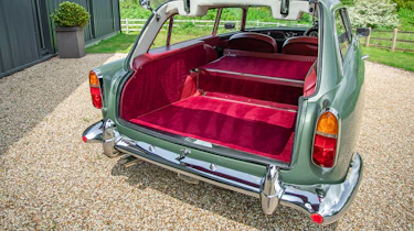 Aston Martin DB5 - Radford shooting brake