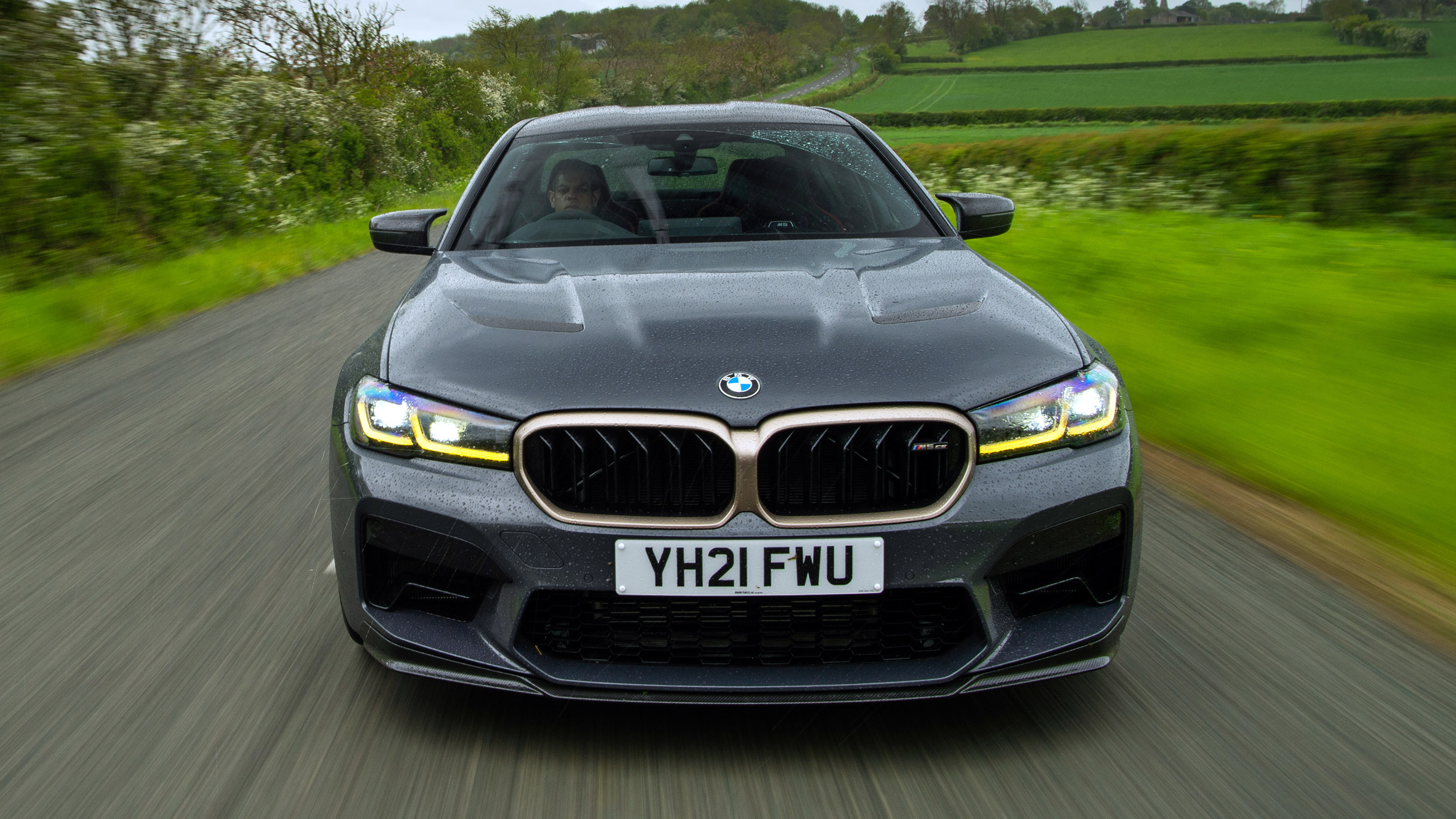 BMW M5 CS - full front