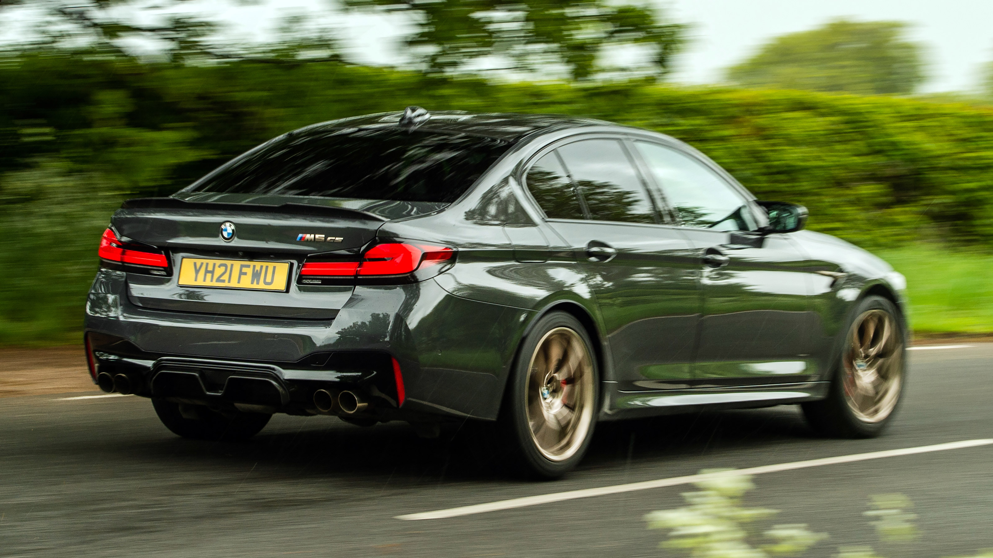 BMW M5 CS - rear