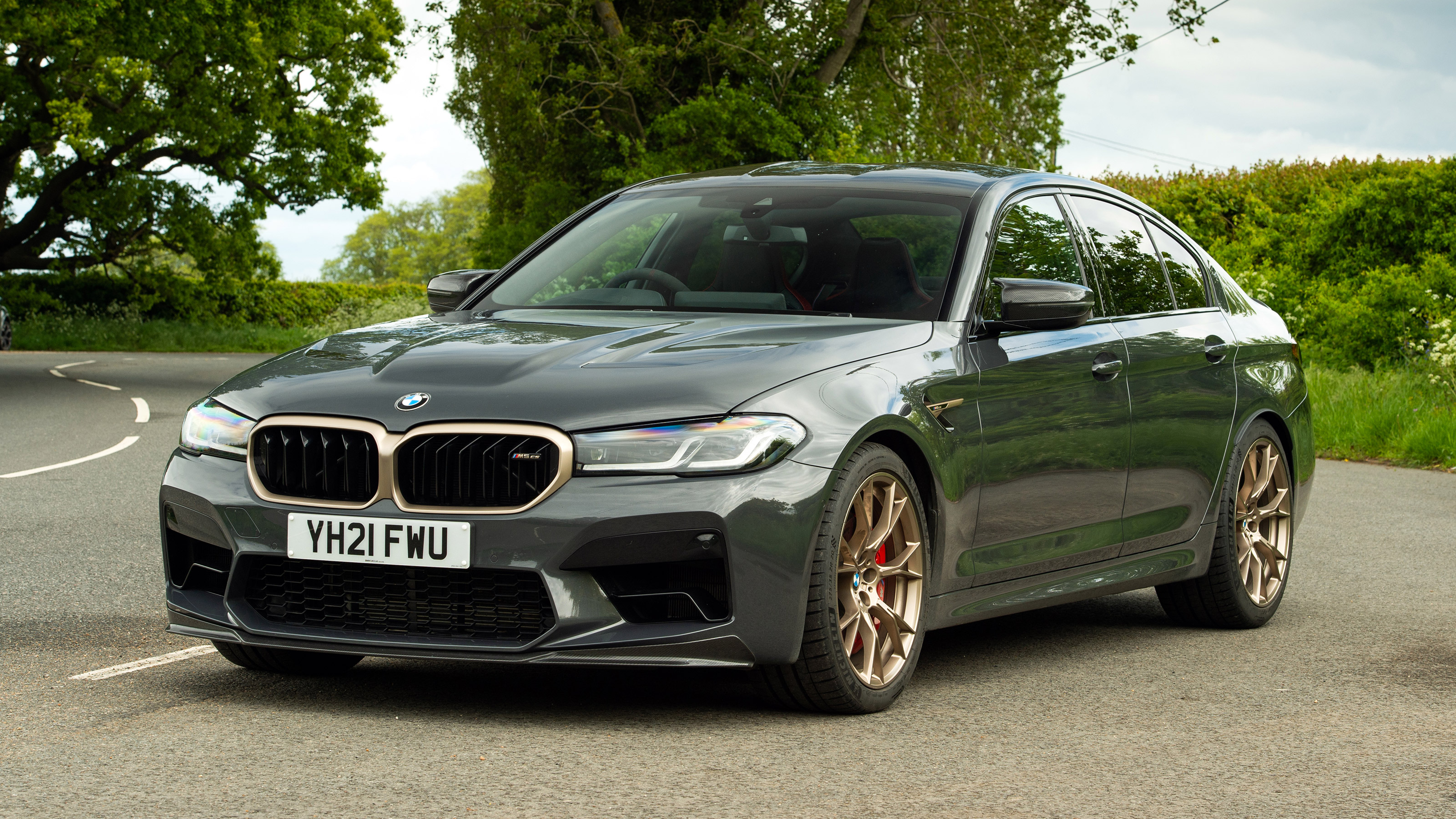 BMW M5 CS - front static