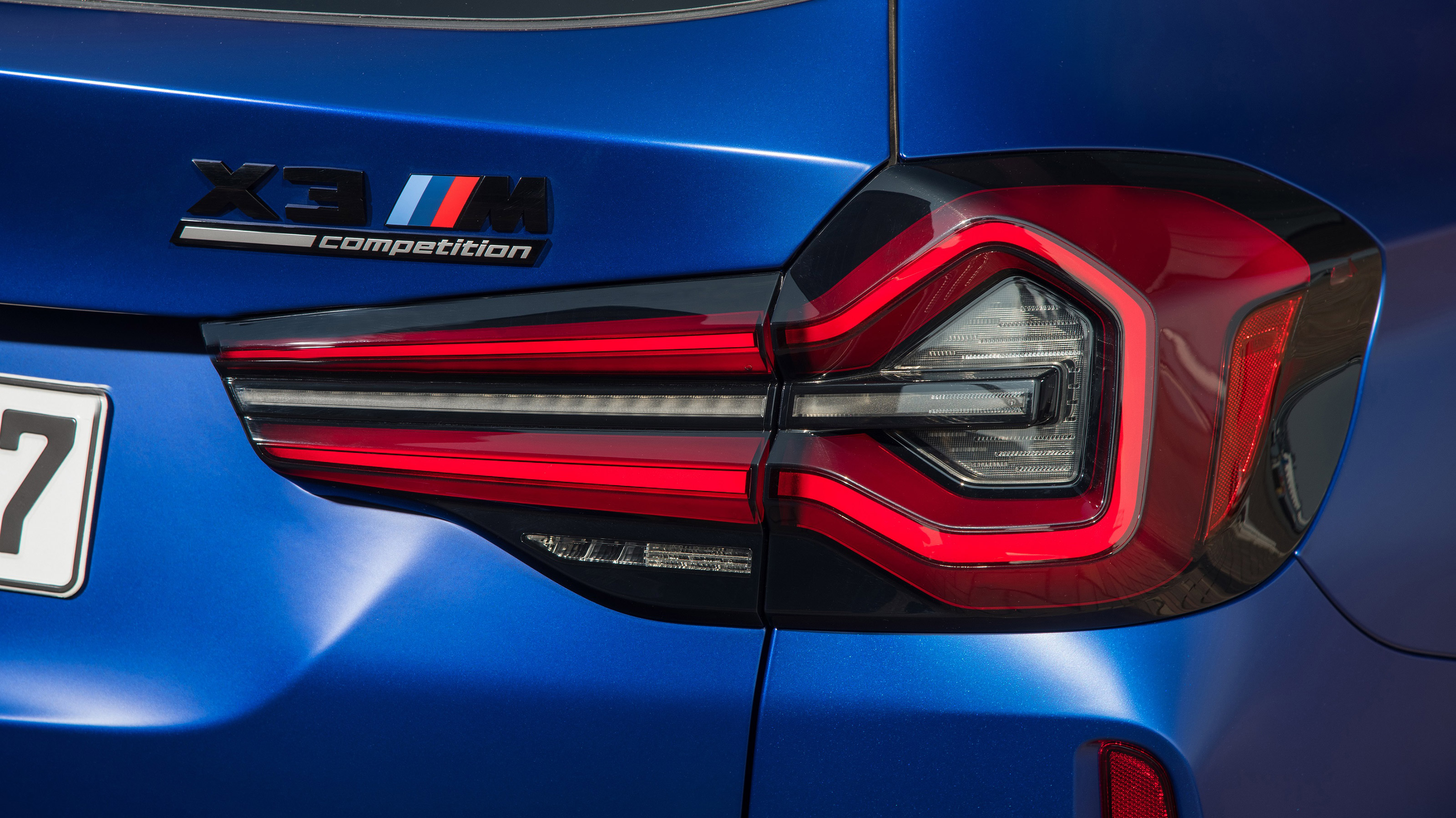 BMW X3 M - rear lights