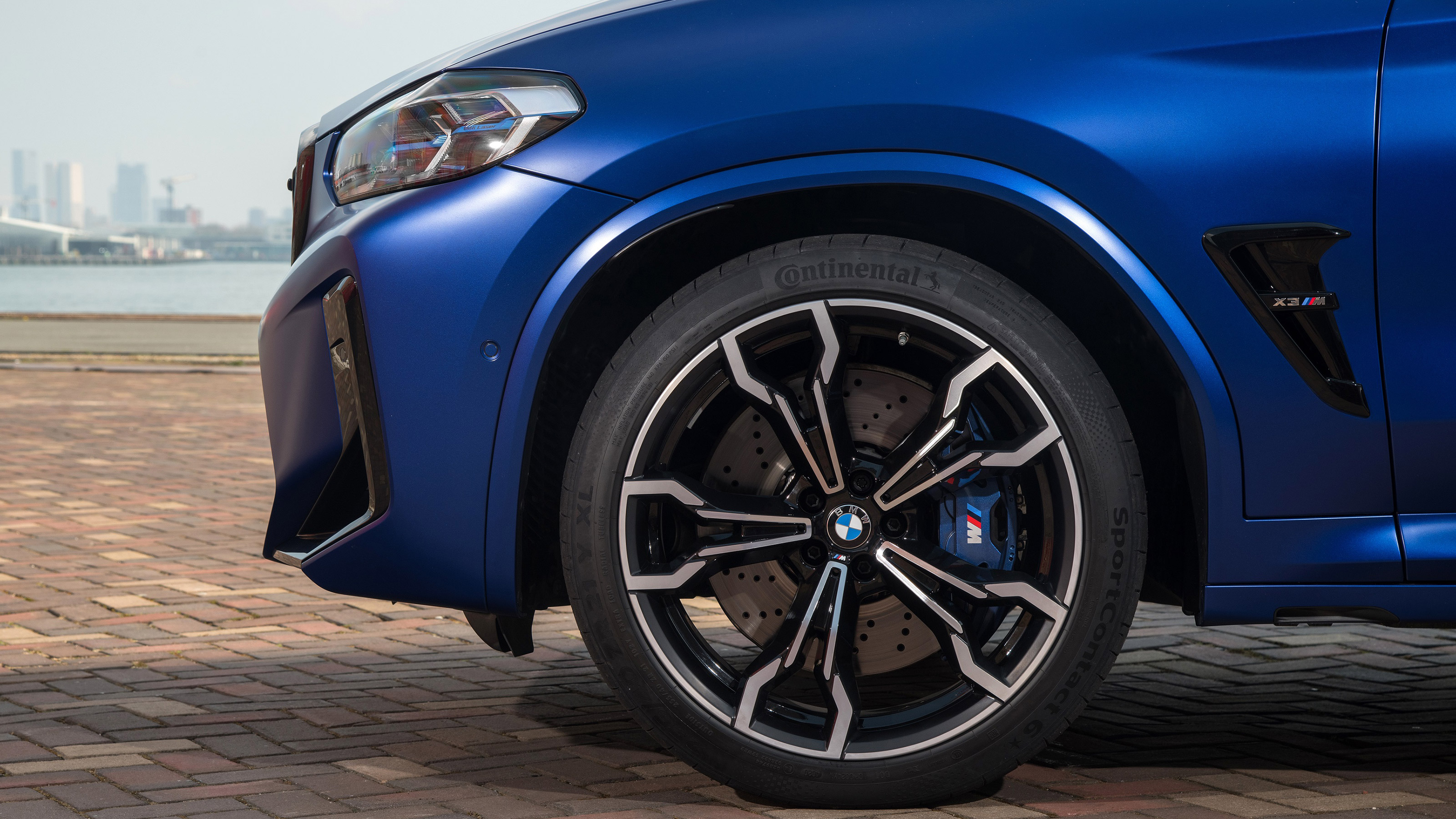 BMW X3 M - wheel