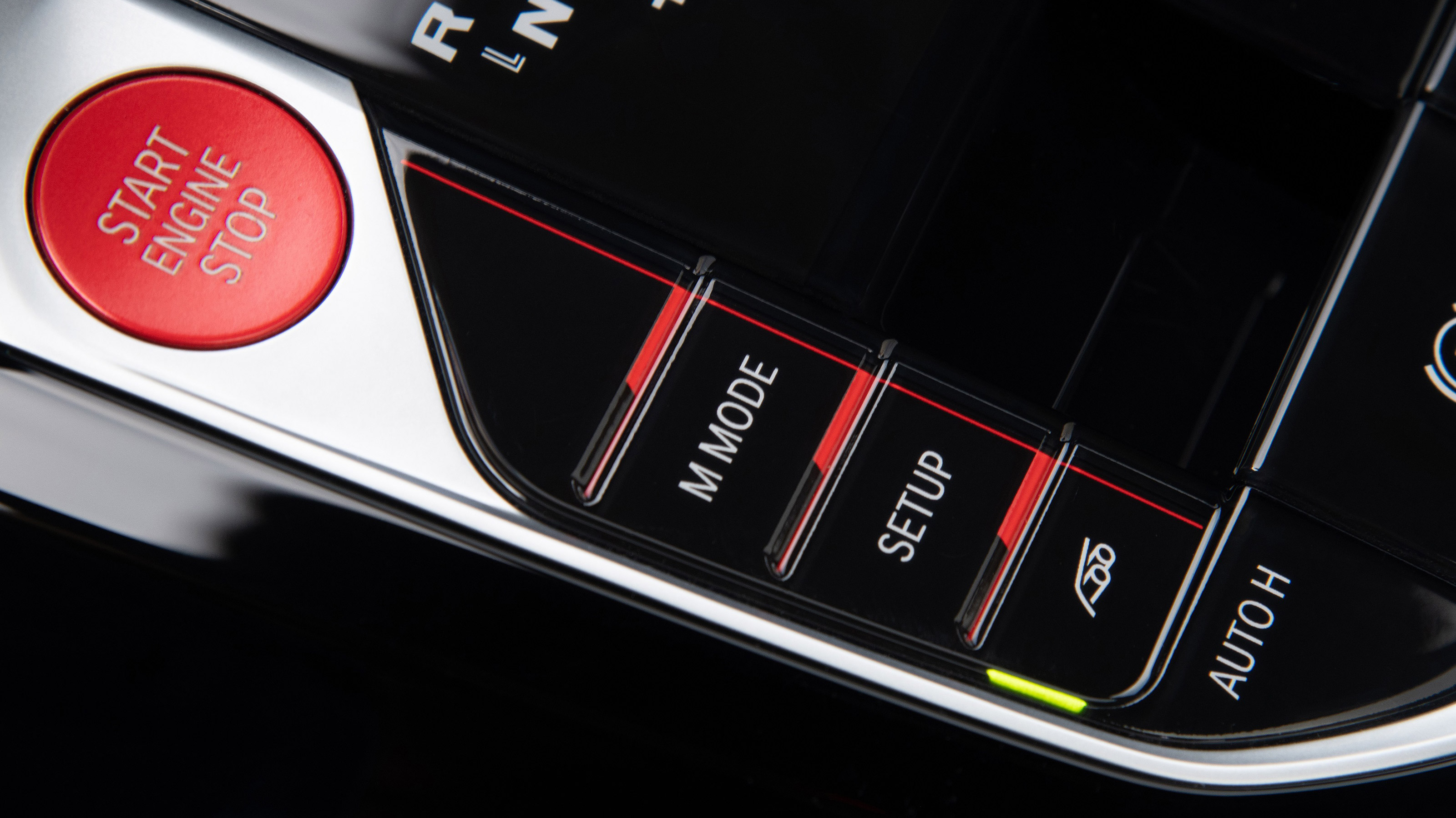 BMW X4 M - interior detail