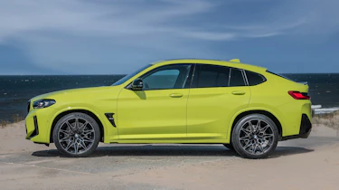 BMW X4 M - side