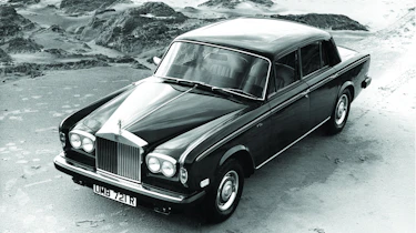 Rolls Royce Silver Shadow - aerial front nearside