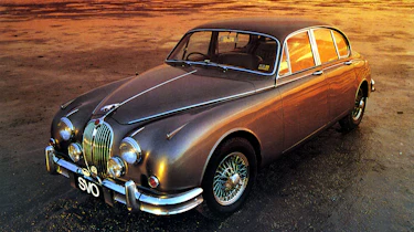Jaguar MK2 in sunset