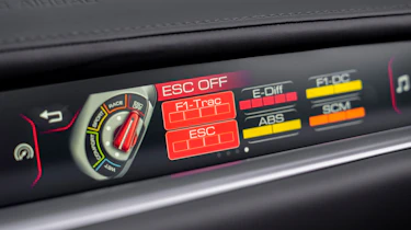 Ferrari Portofino M - screen
