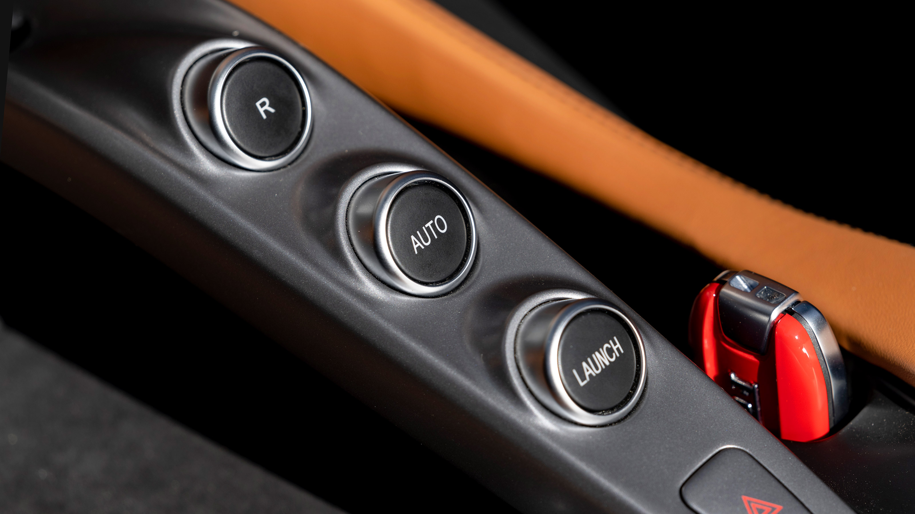 Ferrari Portofino M - centre console