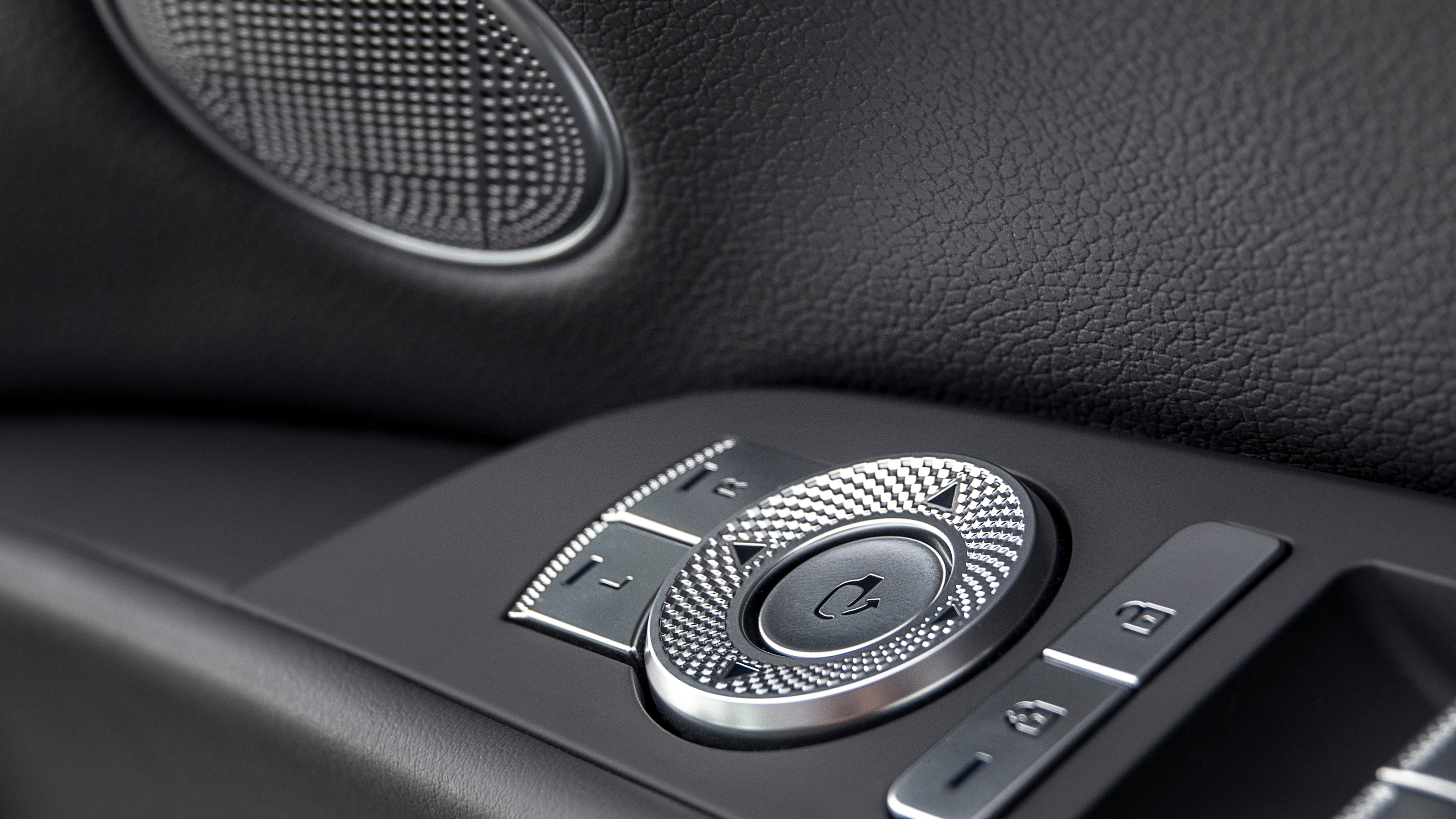 Genesis G80 - buttons