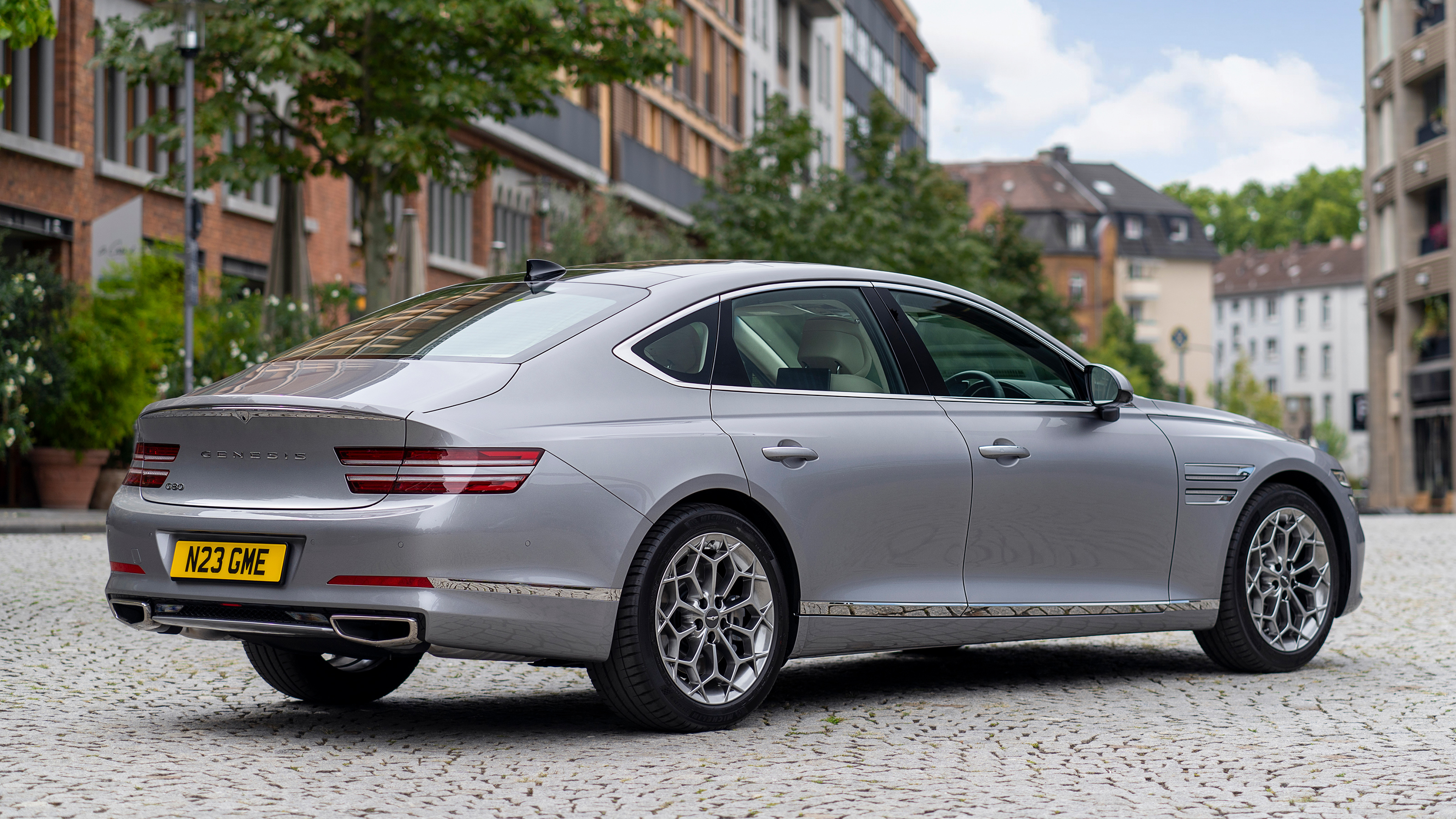 Genesis G80 - rear