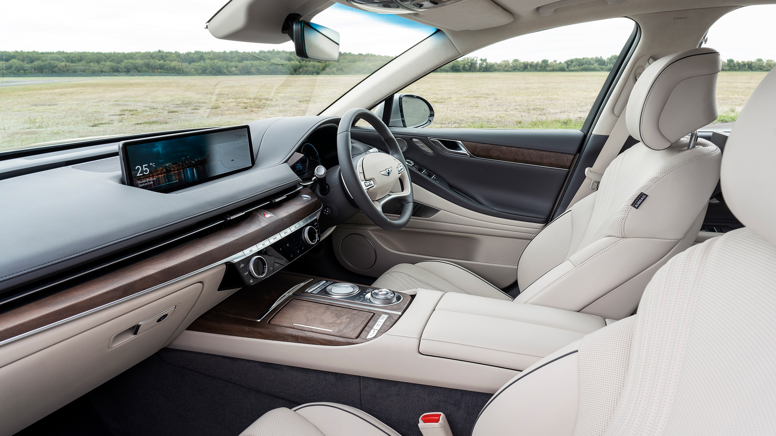 Genesis G80 - front