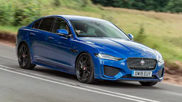 Jaguar XE P250 - front