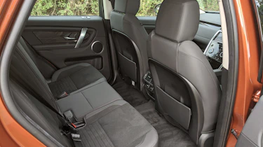Land Rover Discovery Sport - rear seats