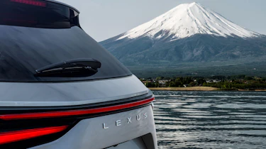 Lexus NX 2021 teaser