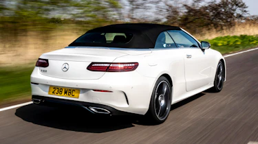 Mercedes E 300 Cabriolet - rear tracking