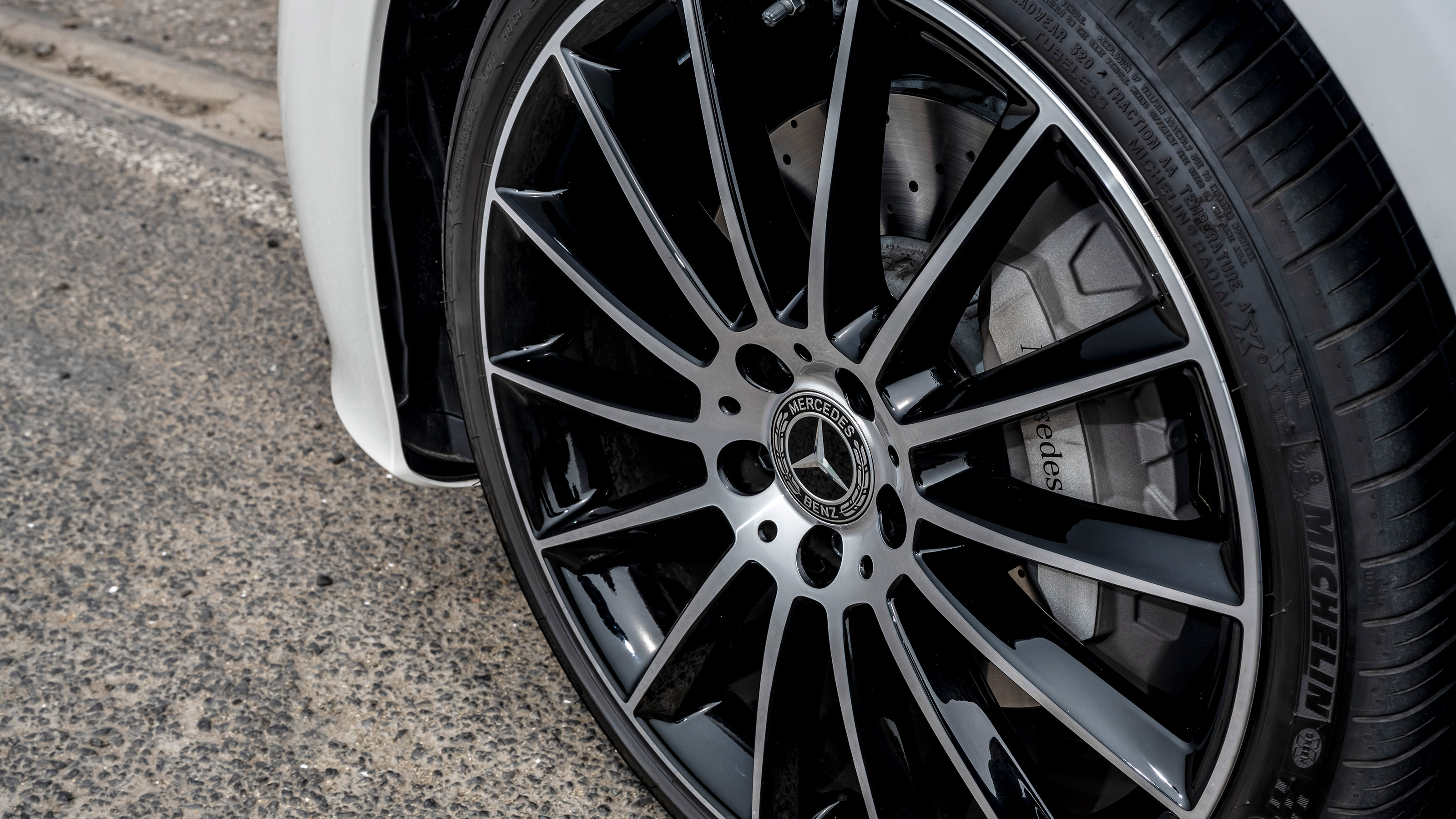 Mercedes E 300 Cabriolet - wheel