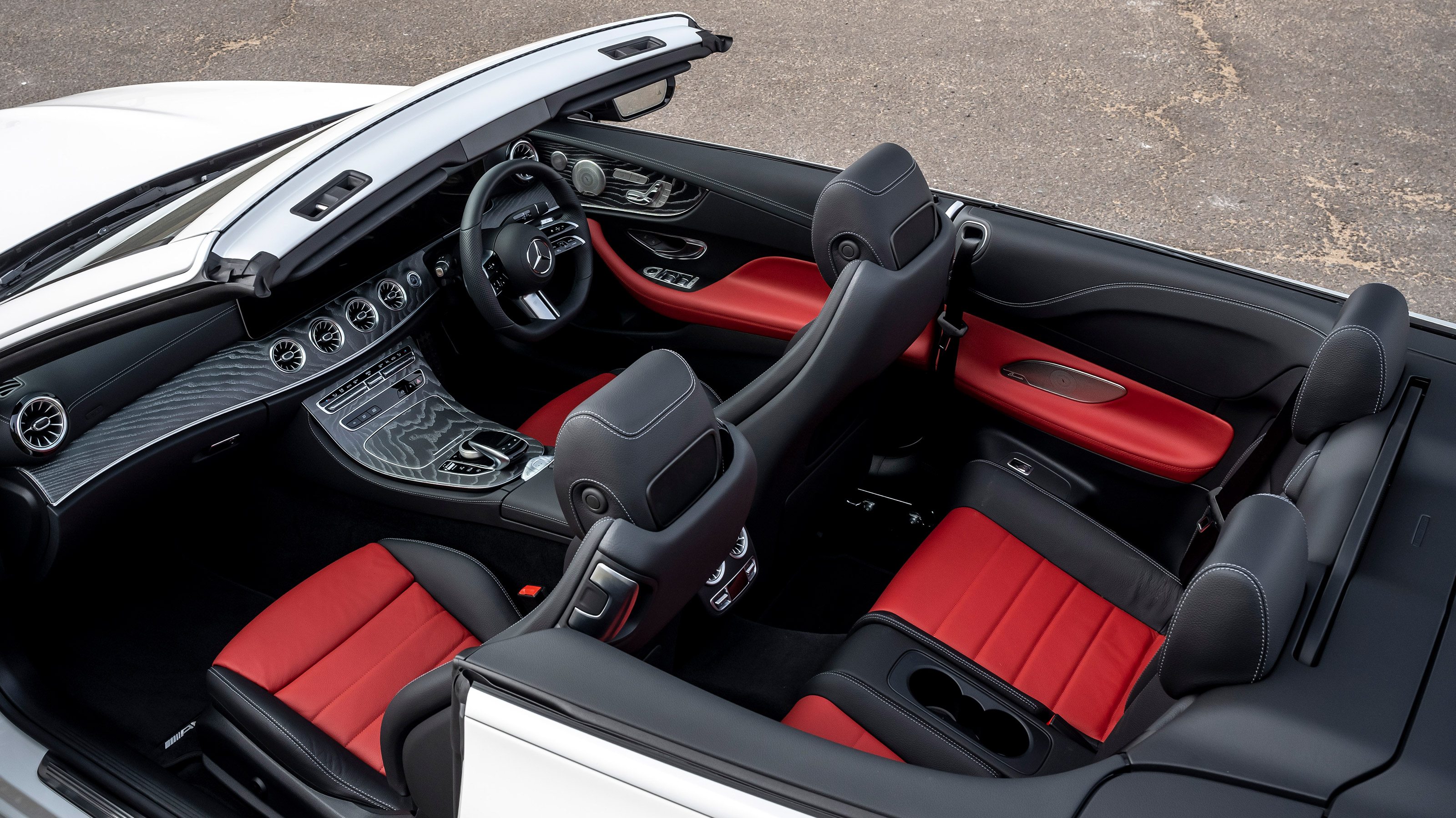 Mercedes E 300 Cabriolet - interior