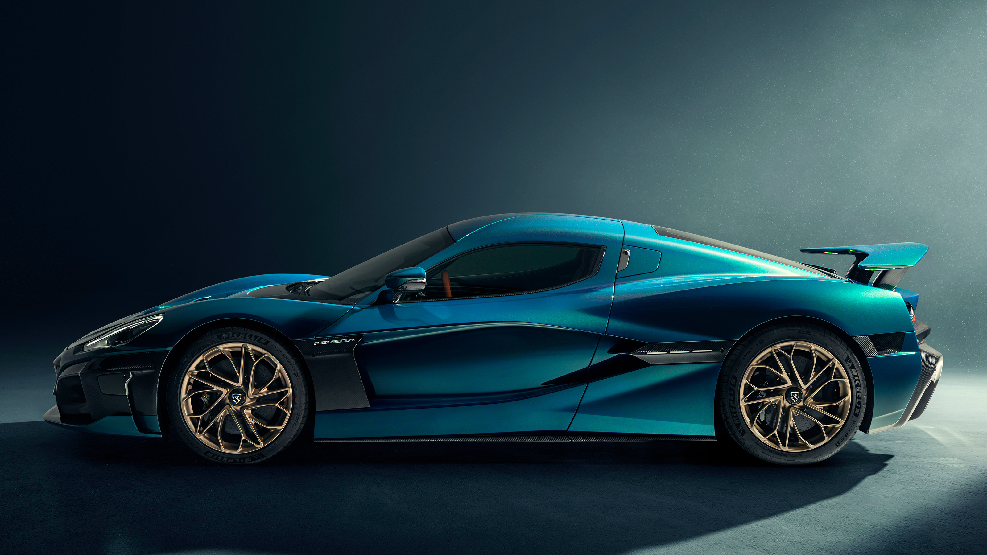Rimac Nevera - studio side
