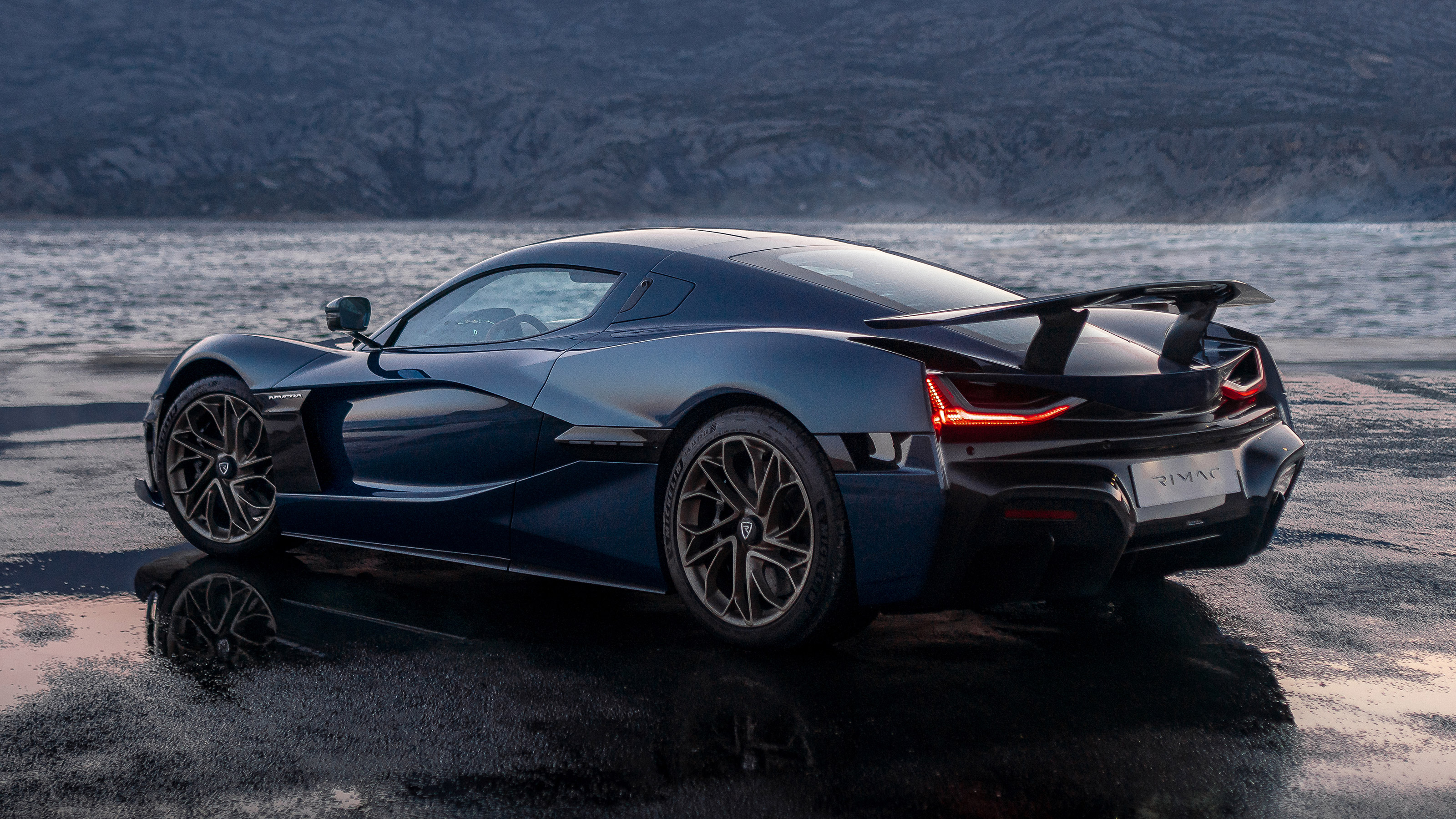 Rimac Nevera - rear static