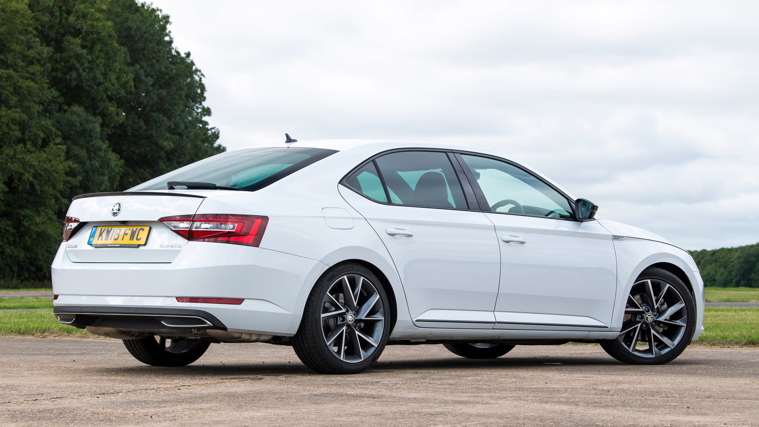 Used Skoda Superb - rear static