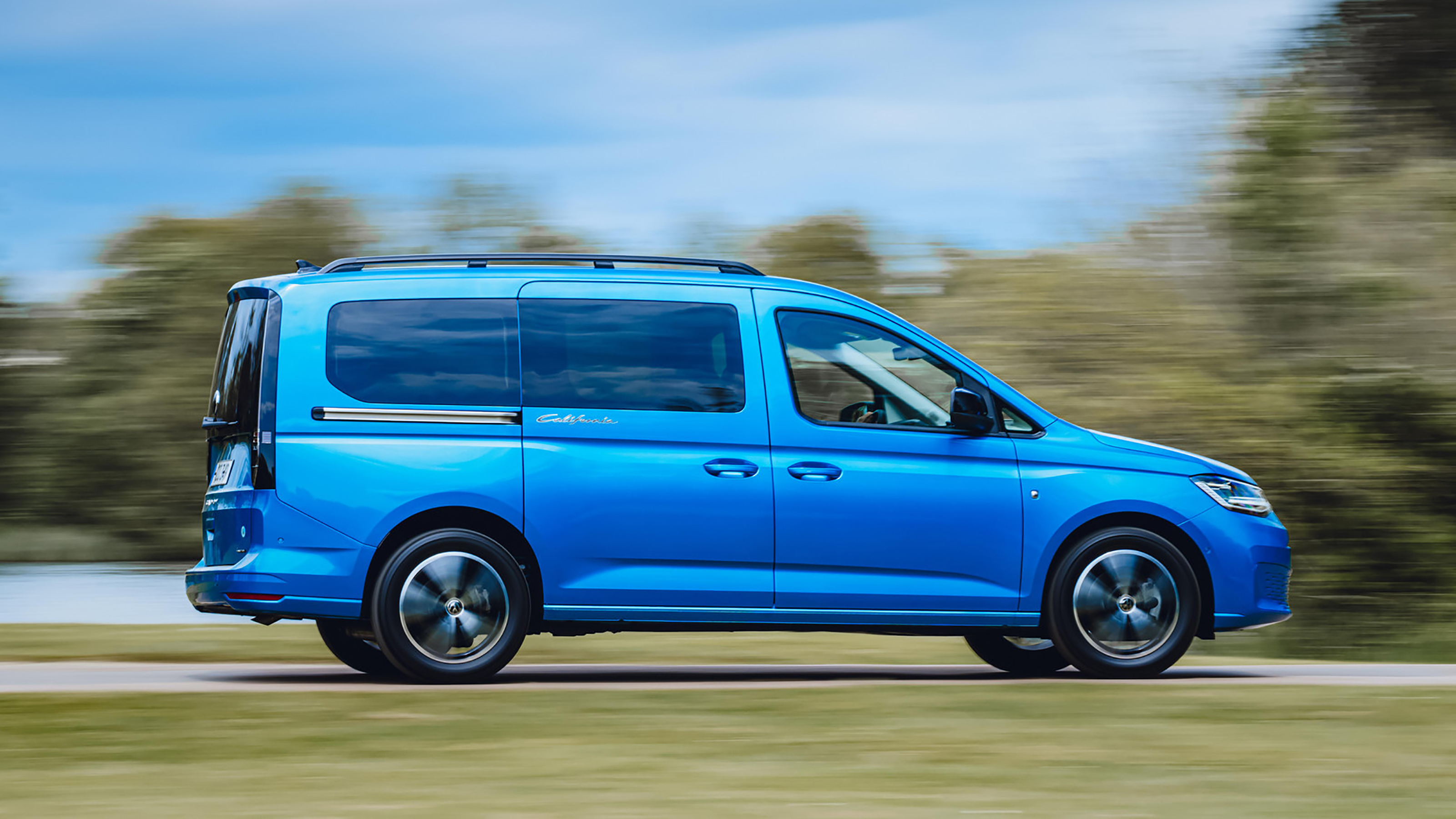 Volkswagen Caddy California MPV - side