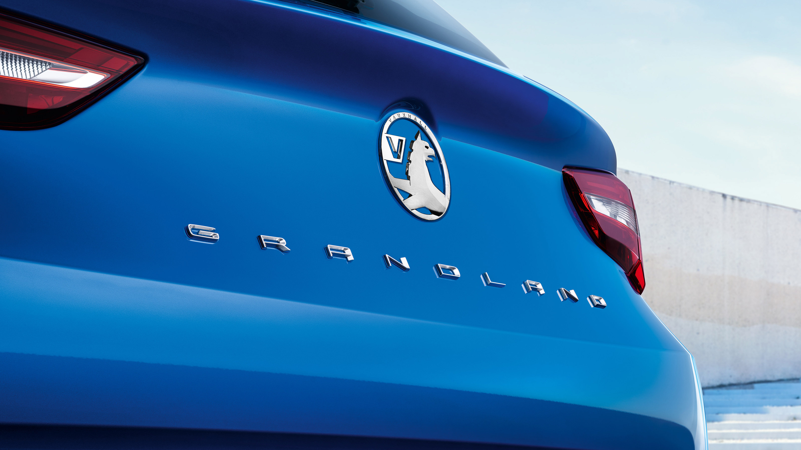 Vauxhall Grandland - rear detail