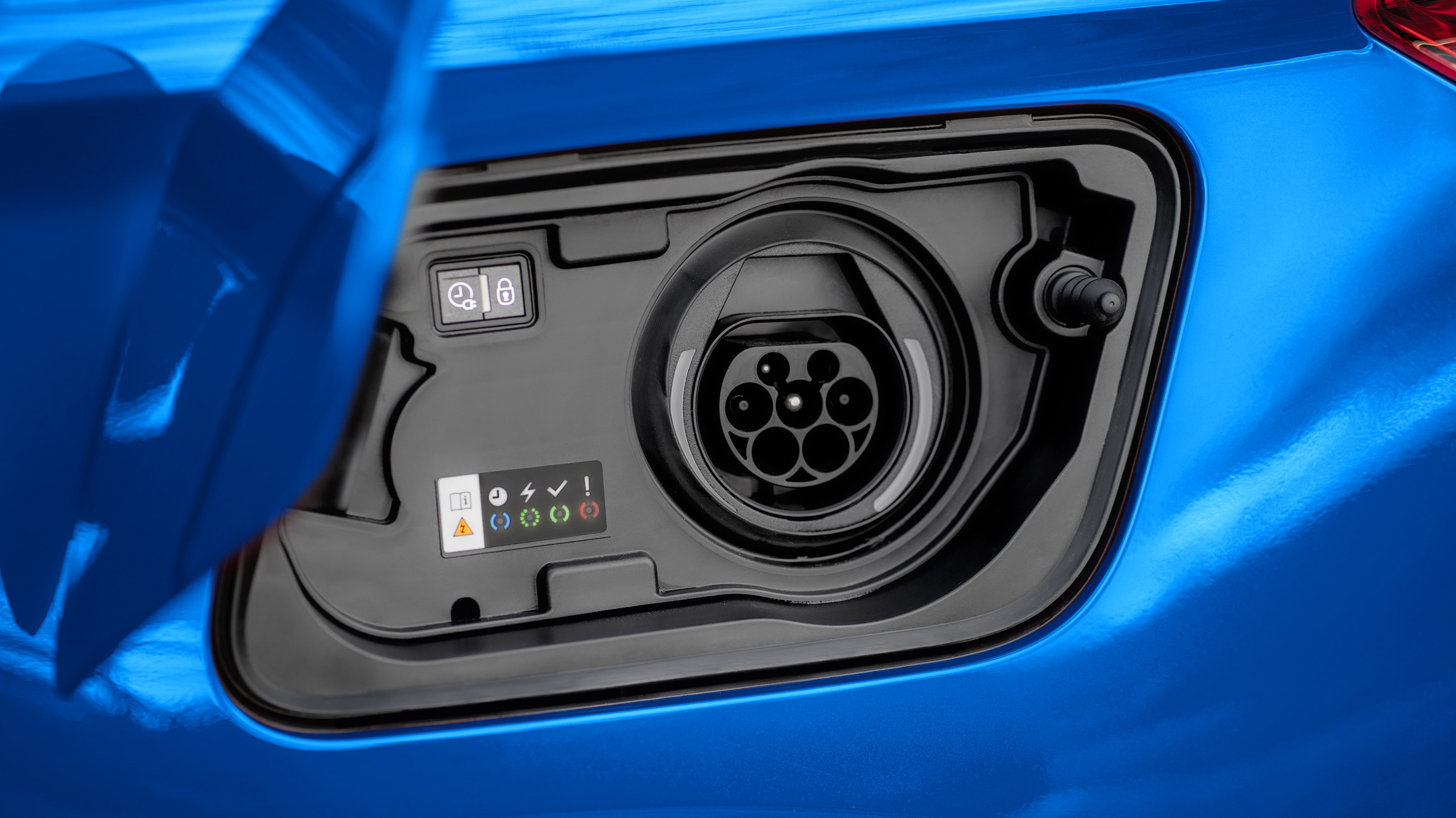 Vauxhall Grandland - charging port
