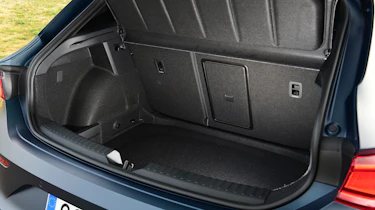 Cupra Leon 300 - boot
