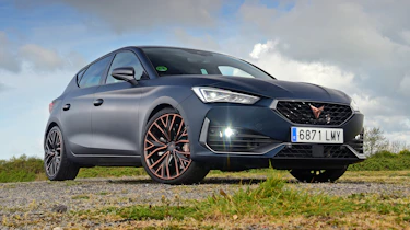 Cupra Leon 300 - front
