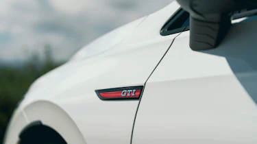 Volkswagen Golf GTI Clubsport 45 - side badge
