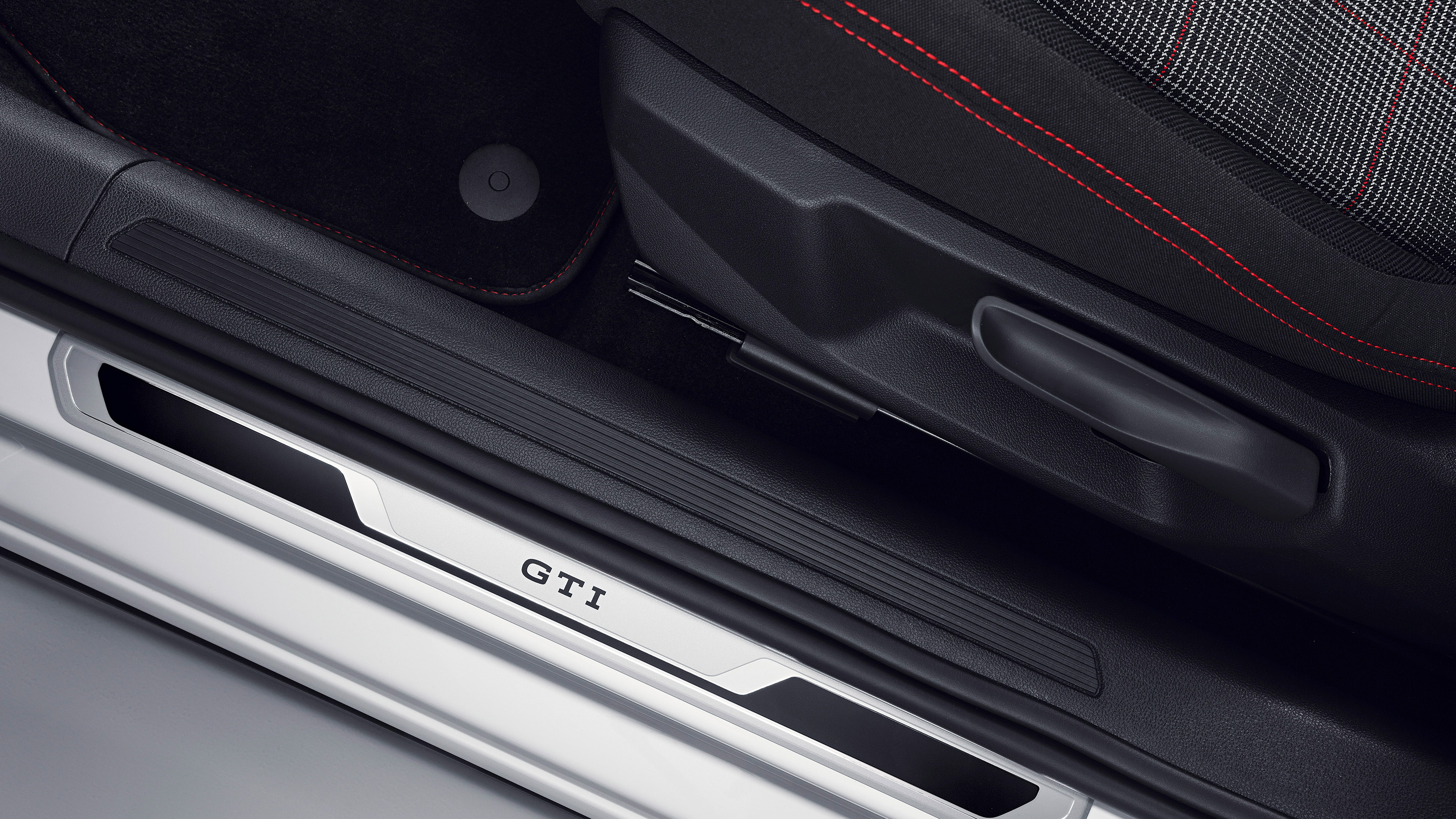 Volkswagen Polo GTI - sill