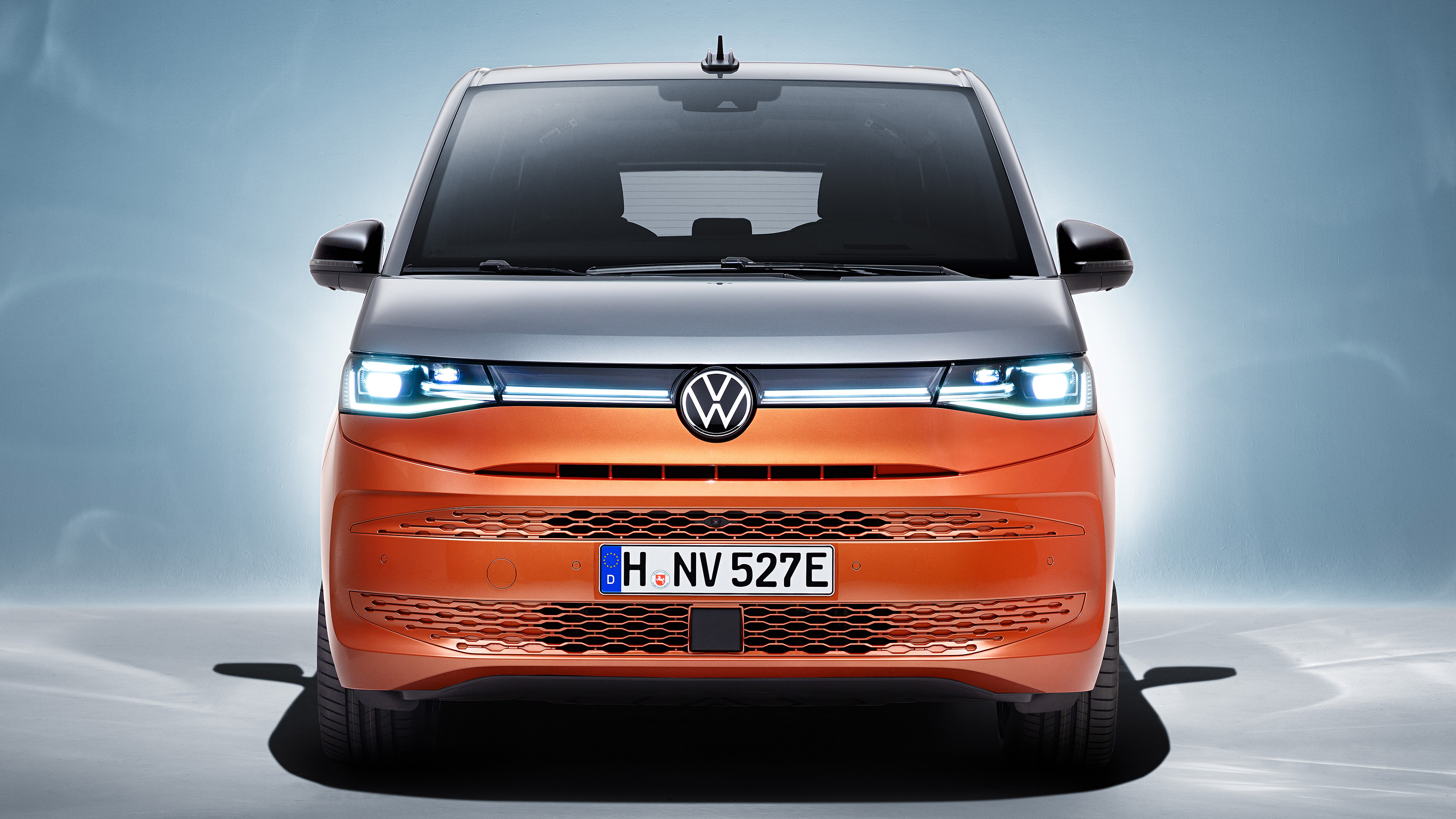 Volkswagen T7 Multivan - full front