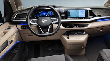 Volkswagen T7 Multivan - dash