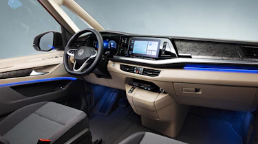 Volkswagen T7 Multivan - cabin
