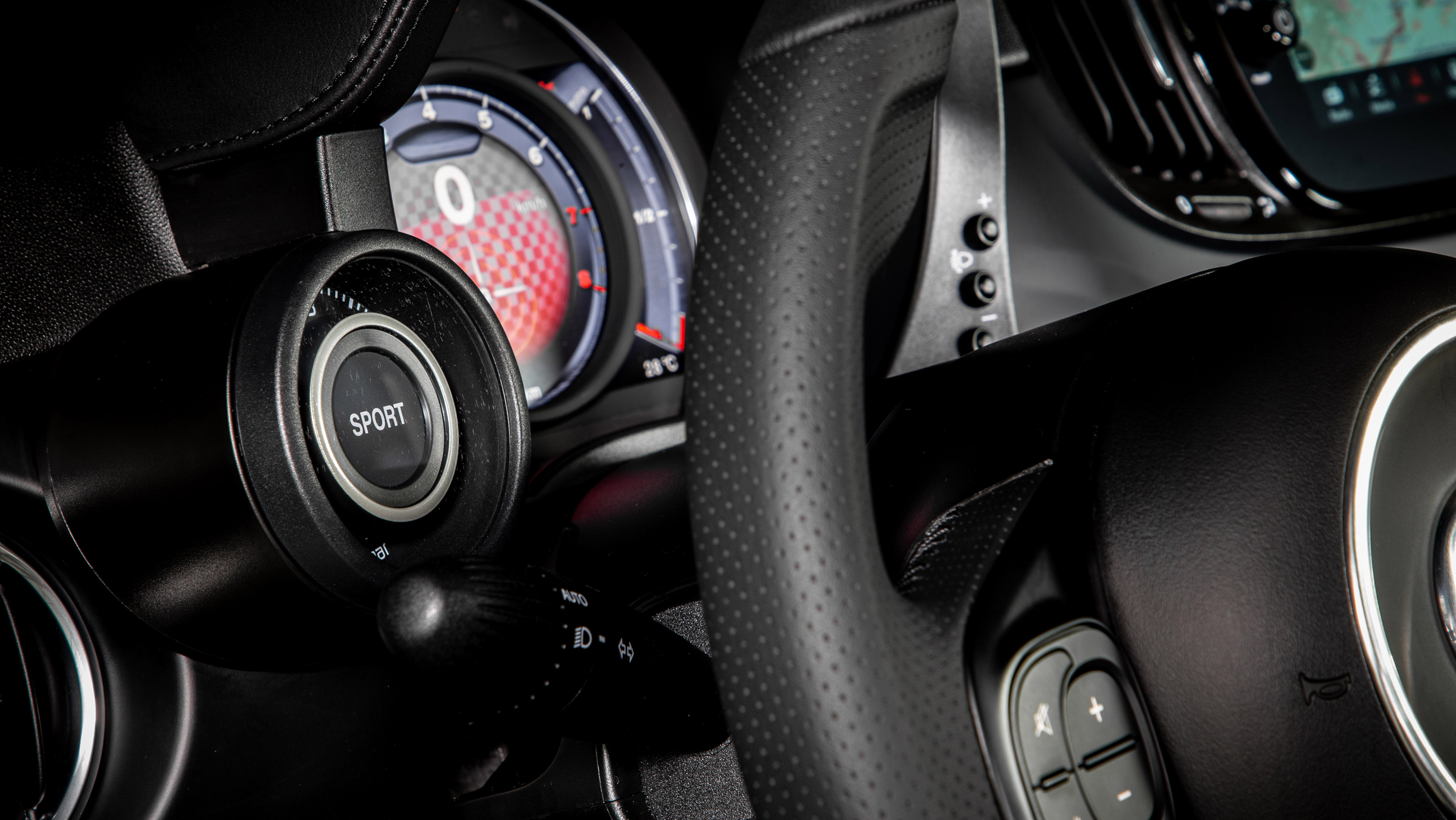Abarth F595 - interior detail