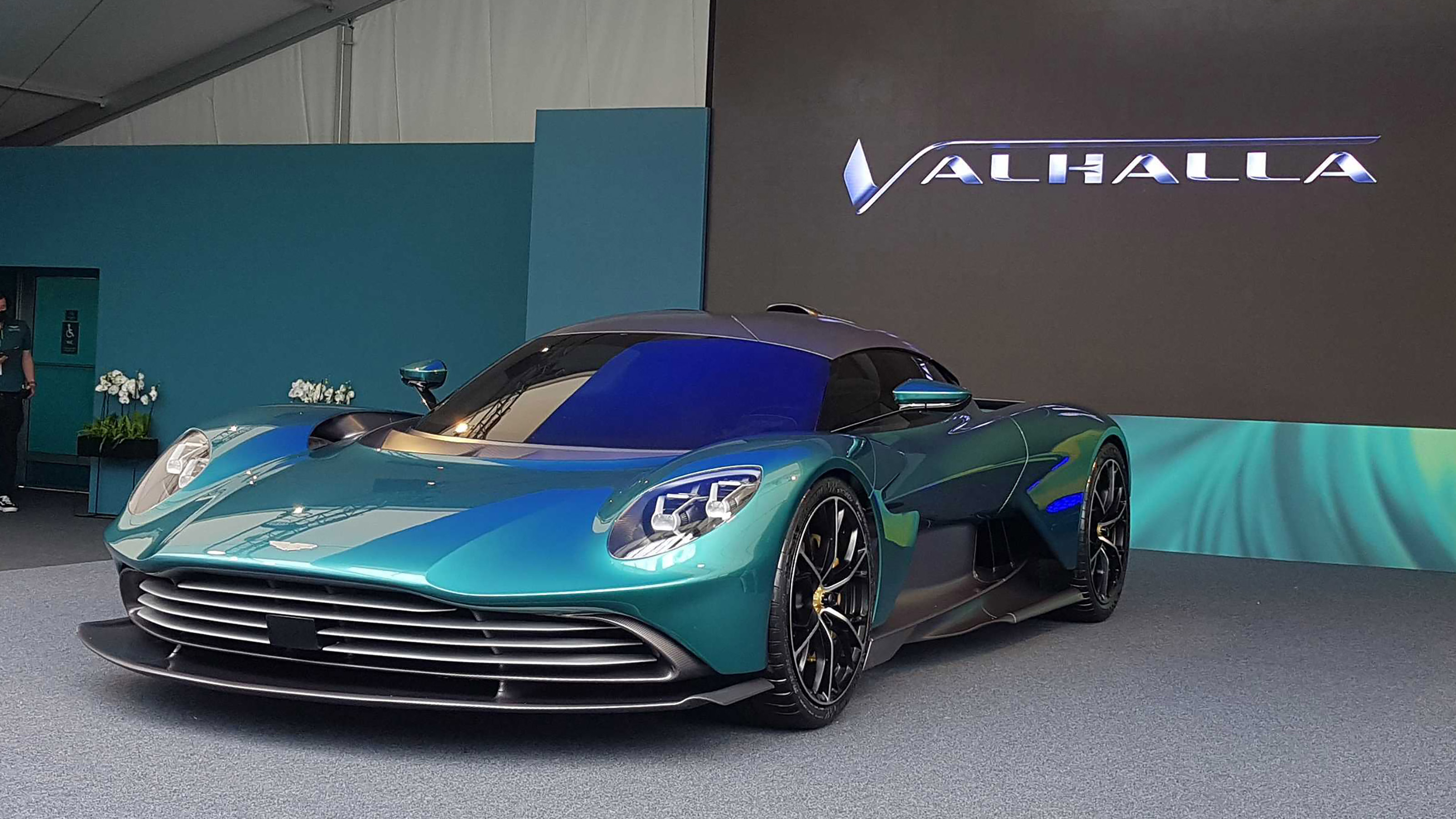 Aston Martin Valhalla - reveal