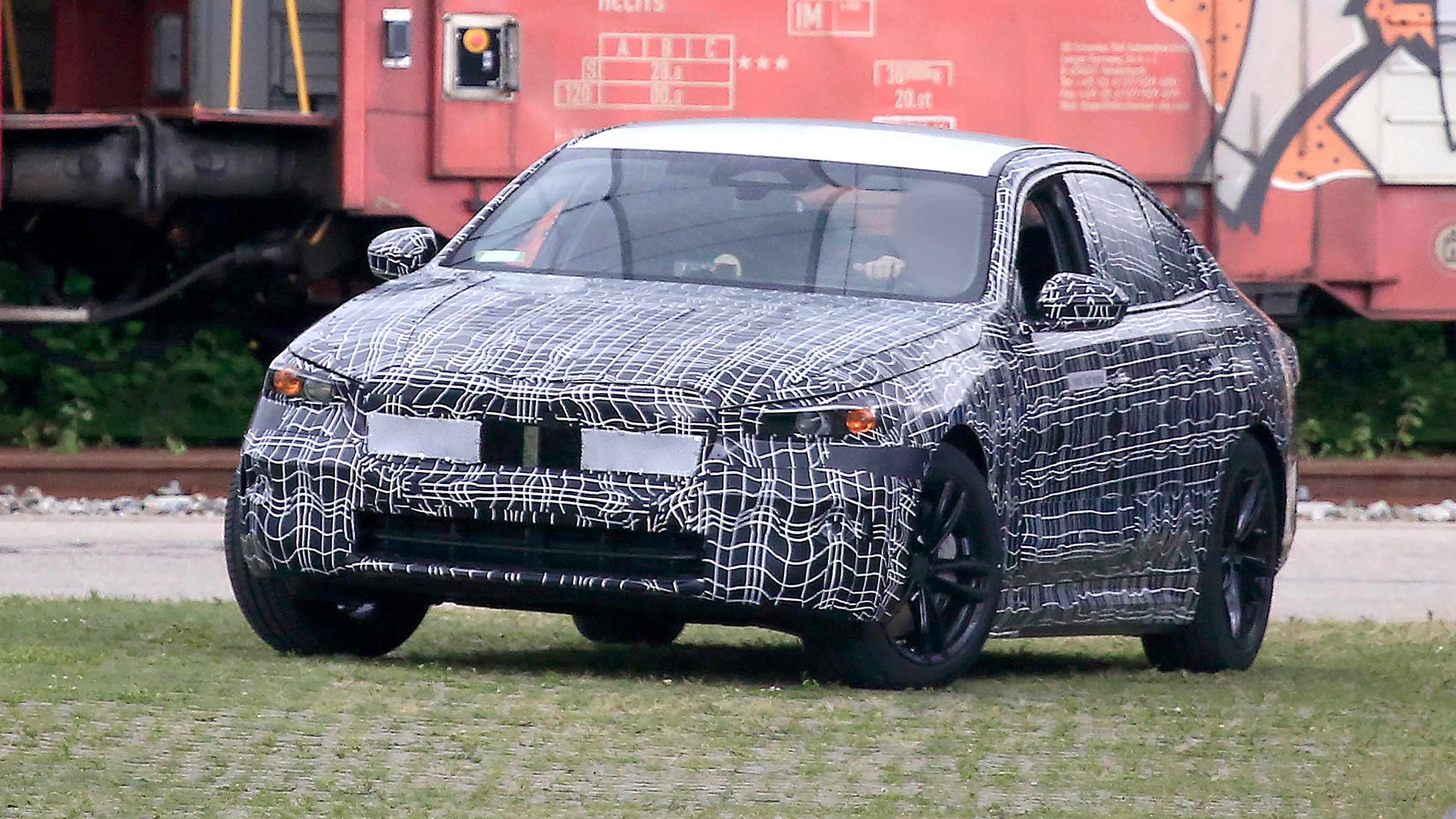 BMW 5 series spy - front