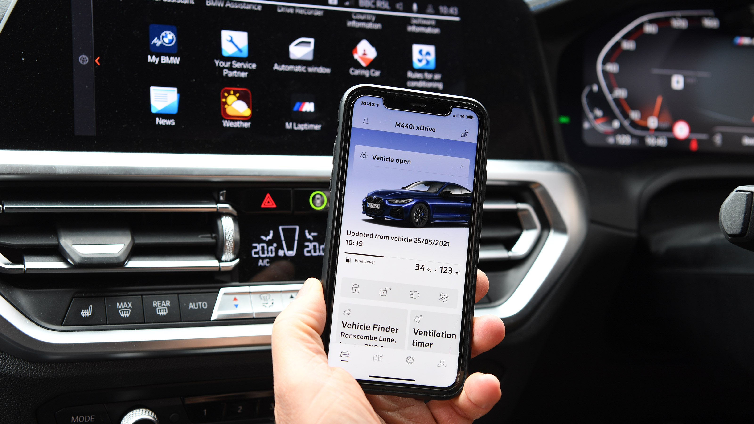 BMW M440i xDrive long term test - second report phone