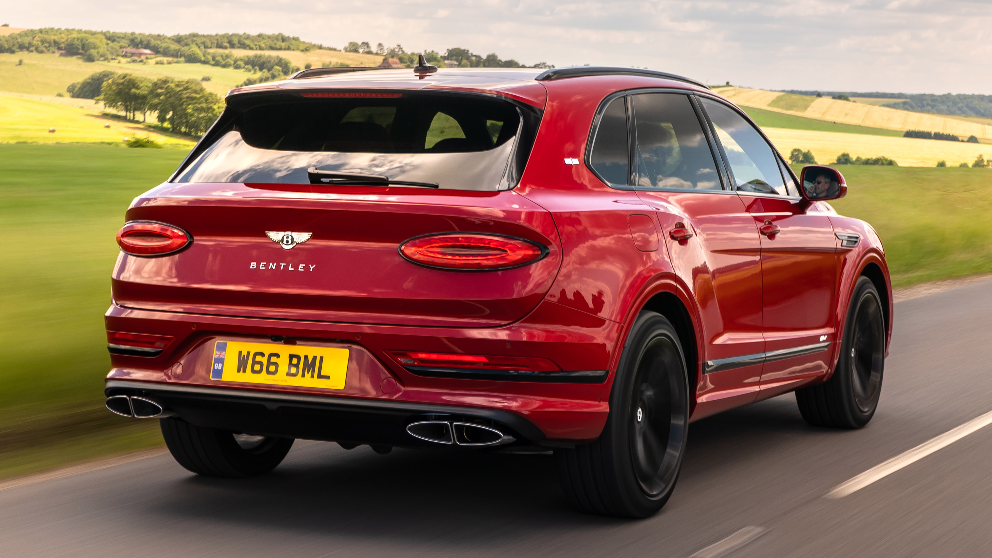 Bentley Bentayga Hybrid - rear